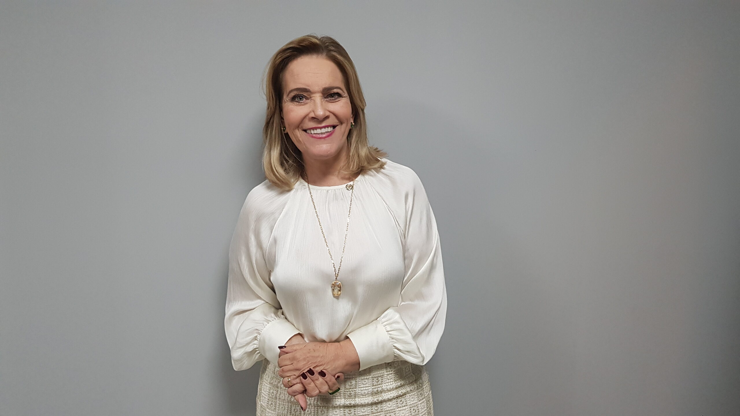 Lêda Borges trabalhando pelo entorno