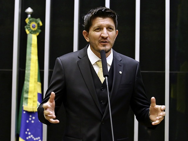 Projeto proíbe vazamento de fotos de pessoas mortas