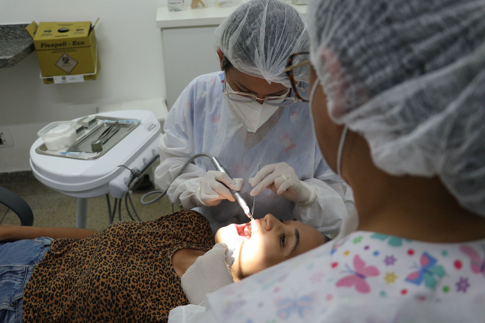 Projeto odontológico em Senador Canedo vai atender mais de mil alunos da rede municipal