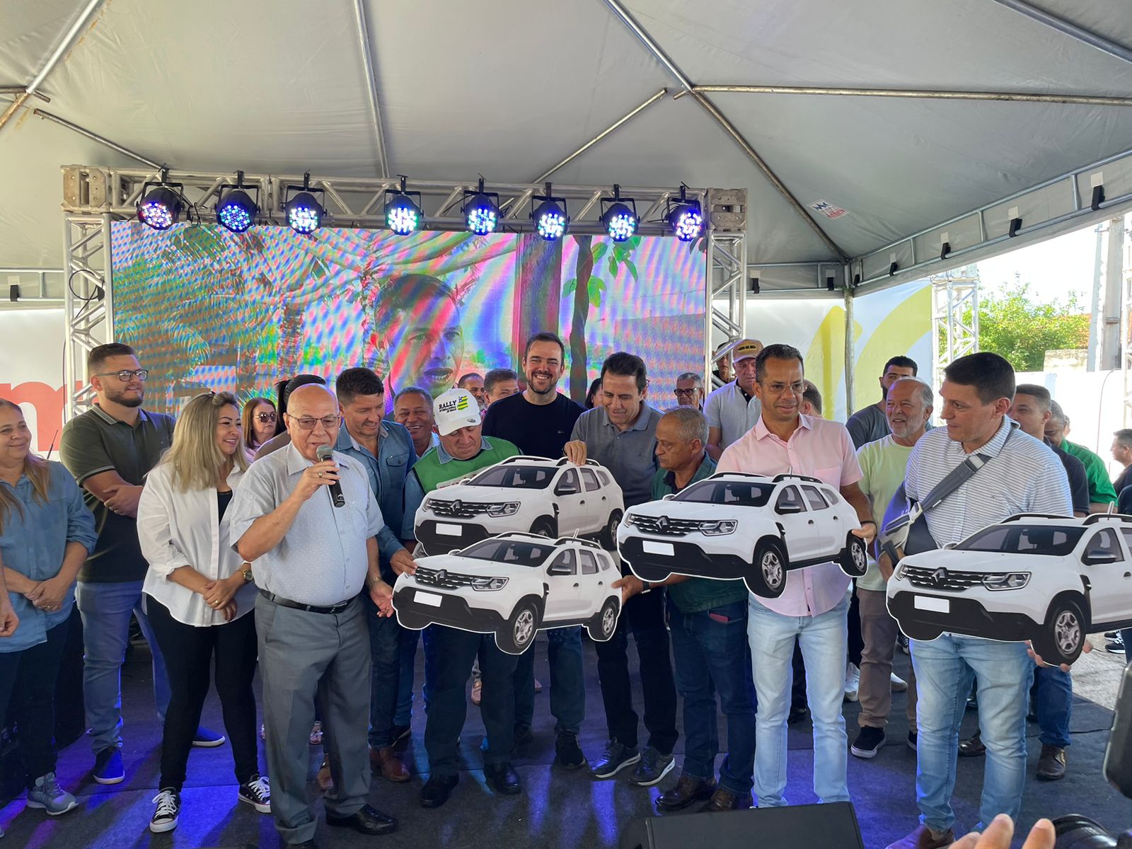 Professor Alcides destina mais de R$ 26 milhões em recursos federais para Aparecida