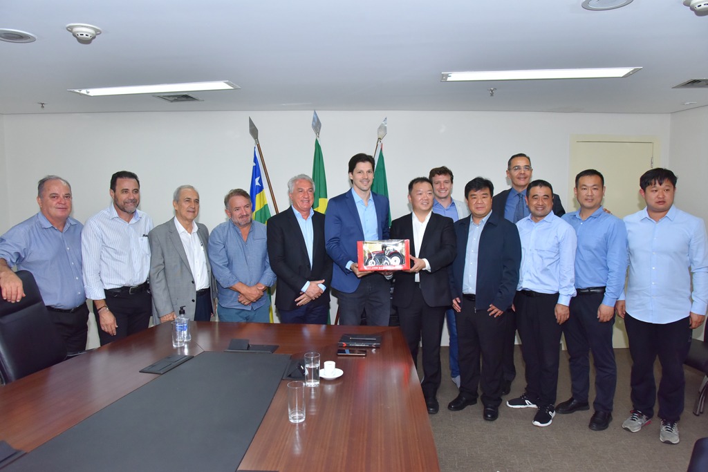 Vilmar Mariano e Daniel Vilela se reúnem com empresários chineses