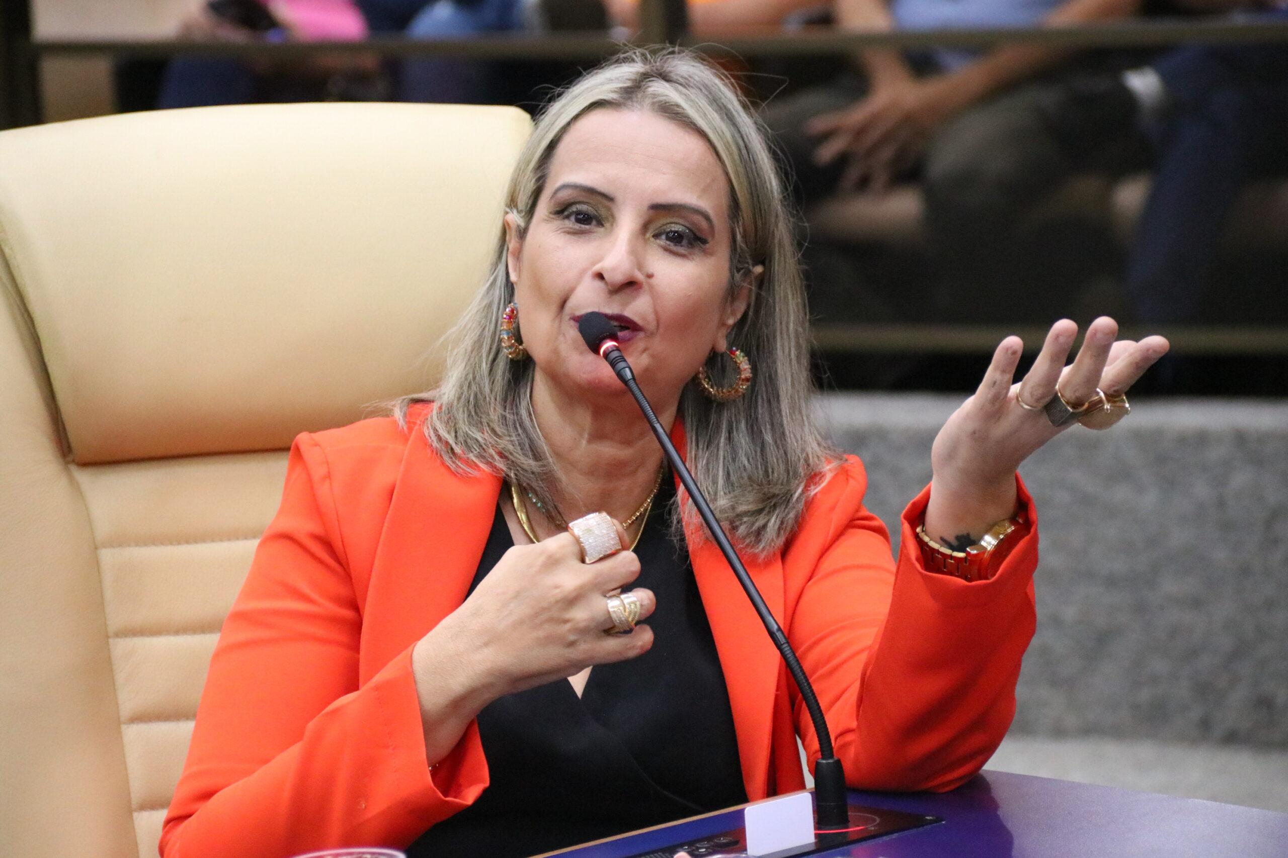 Câmara aprova projeto de empregabilidade destinado a jovens que ficaram órfãos devido à Covid-19