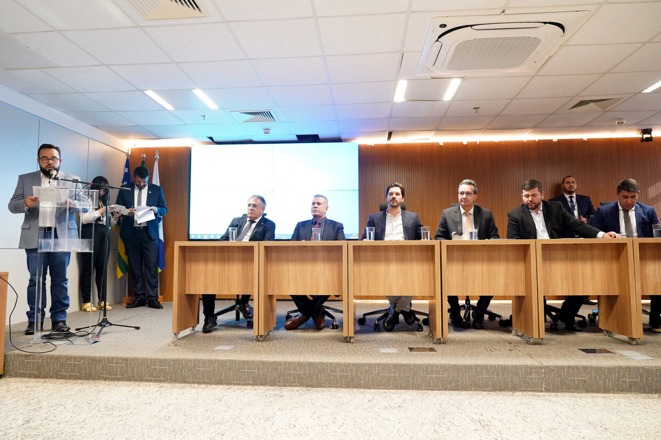 Haroldo Naves é empossado presidente da FGM