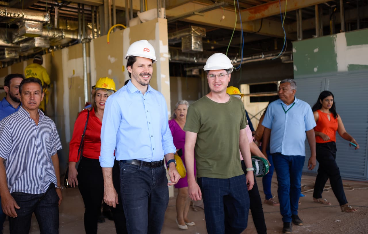 Daniel Vilela confirma entrega do Hospital de Águas Lindas neste ano