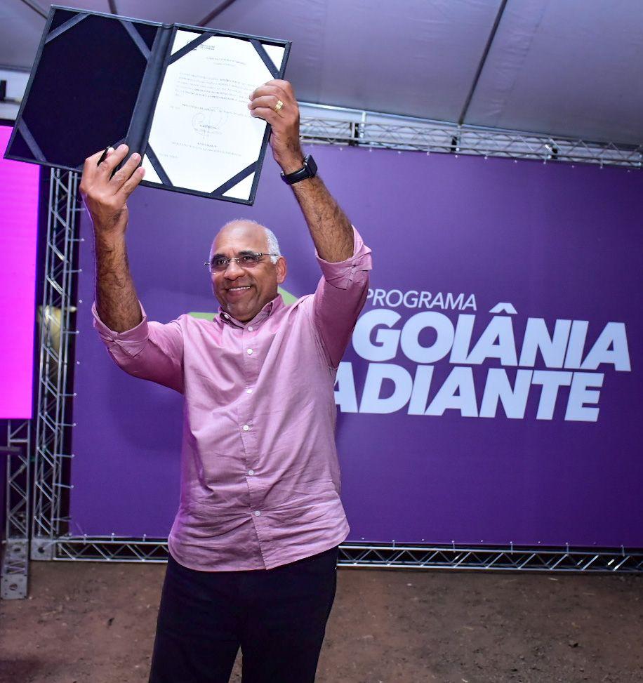 Rogério Cruz lança obras de drenagem e pavimentação no Jardim Novo Petrópolis