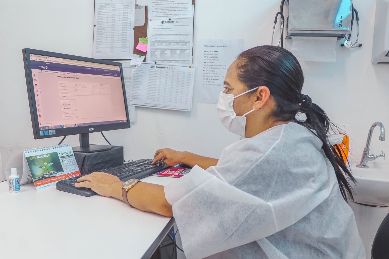 Senador Canedo anuncia abertura para profissionais na área da saúde