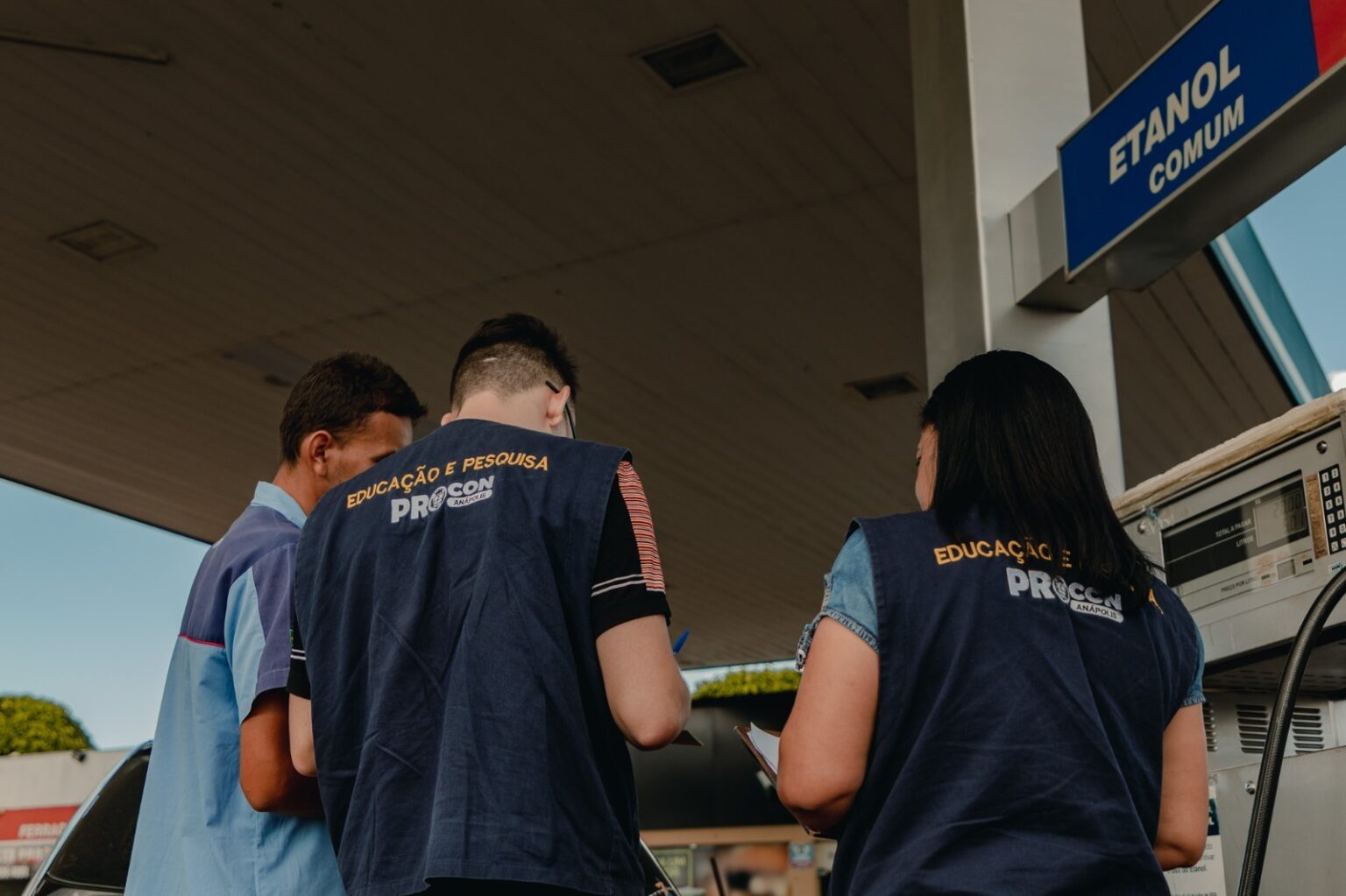 Etanol apresenta baixa diferença de preços entre os postos pesquisados pelo Procon Anápolis