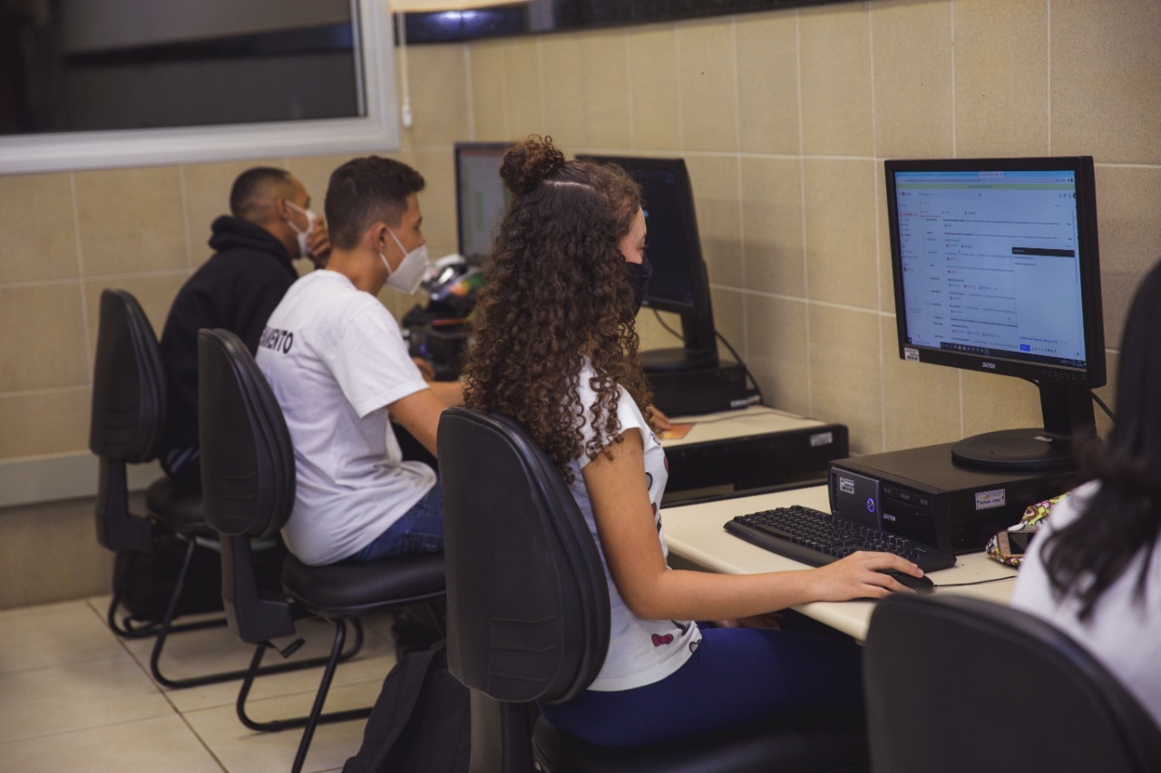 Prefeitura de Goiânia abre 80 vagas em cursos profissionalizantes gratuitos para jovens aprendizes entre 16 e 24 anos