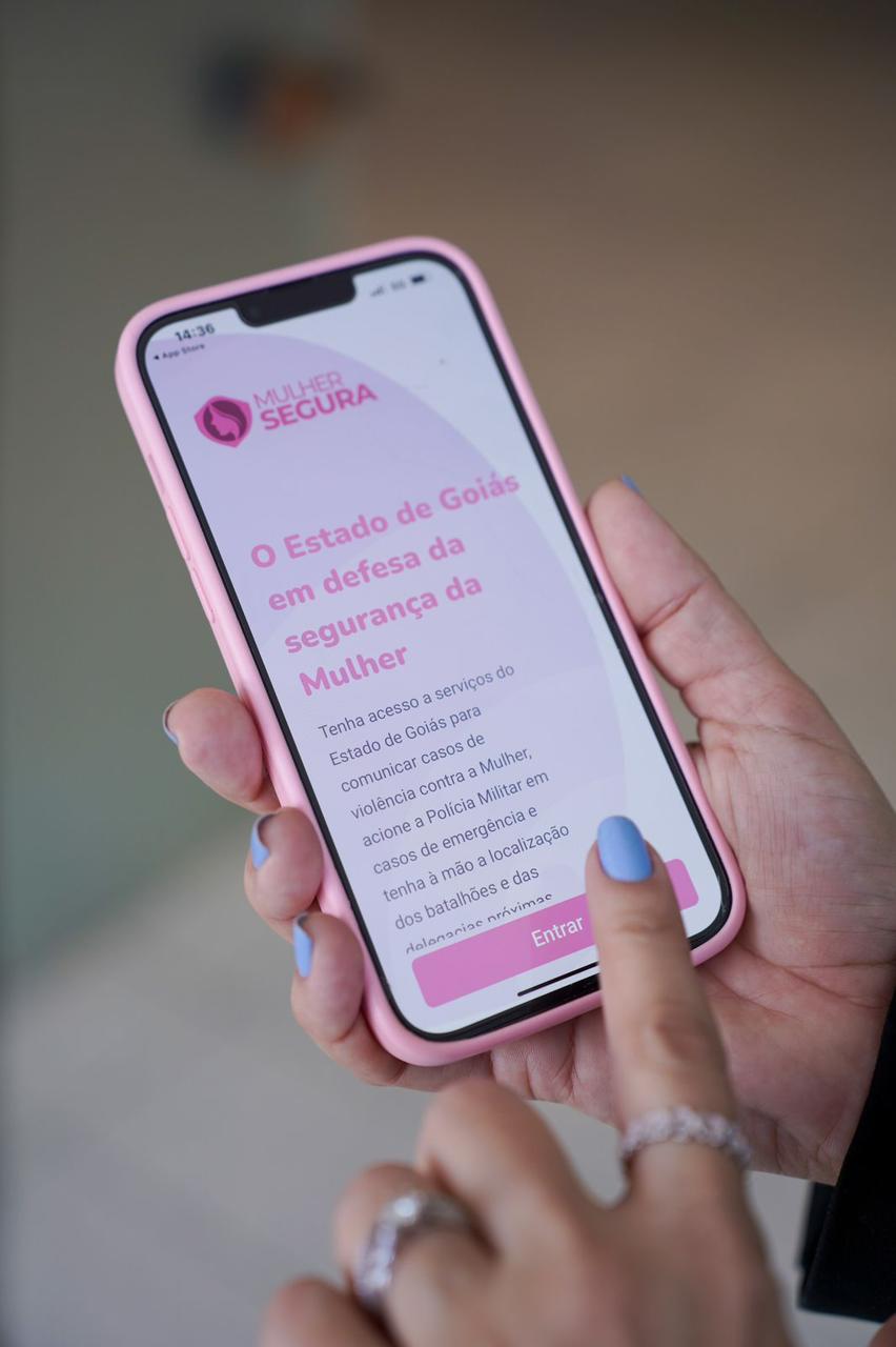 Gracinha Caiado lança aplicativo Mulher Segura