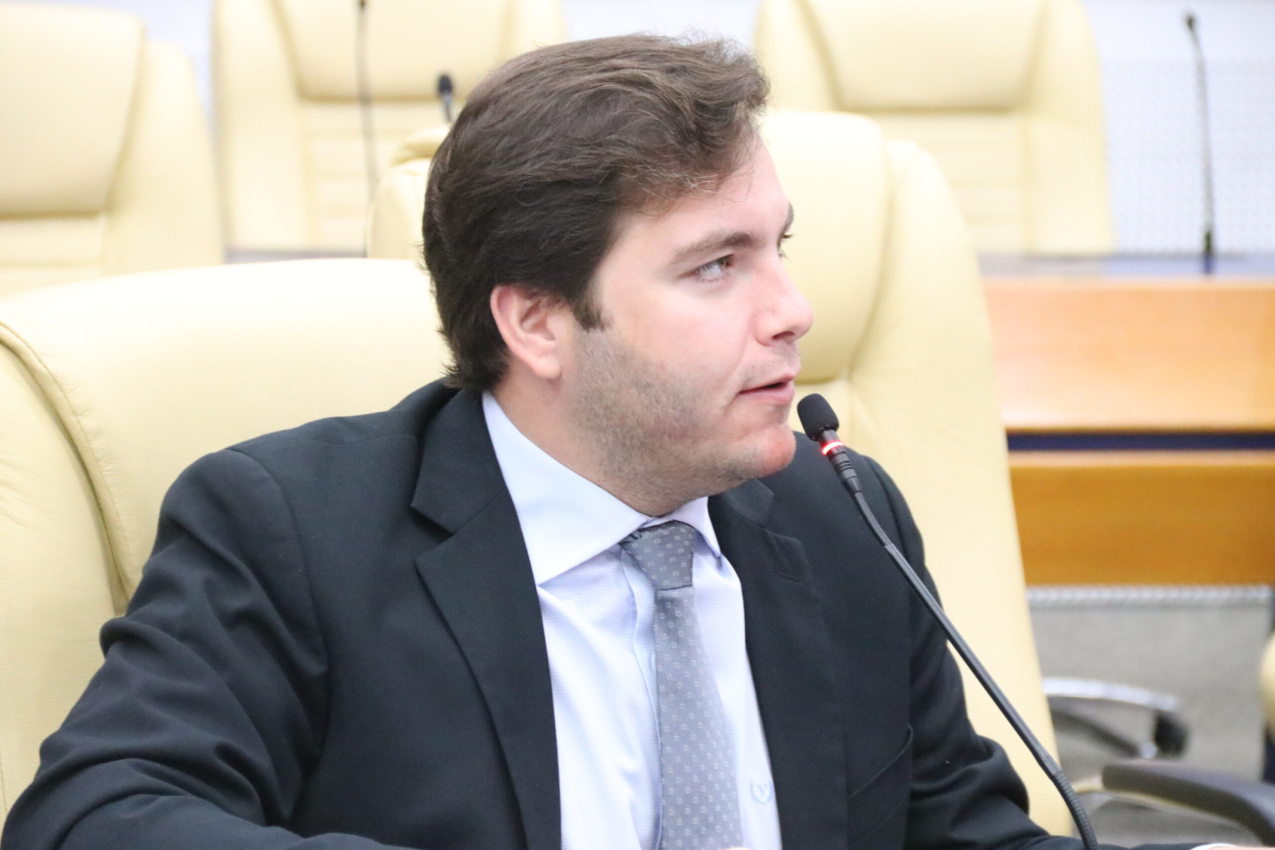 Câmara autoriza pagamento de serviços públicos com Pix e cartões de crédito e débito