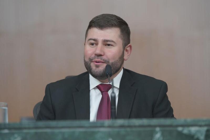 Aprovado projeto de Amilton que propõe Dia da Internet Segura nas escolas