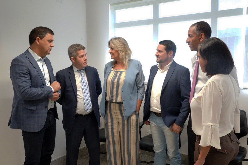 Frente Parlamentar discute incentivo para moradores emplacarem veículos na região