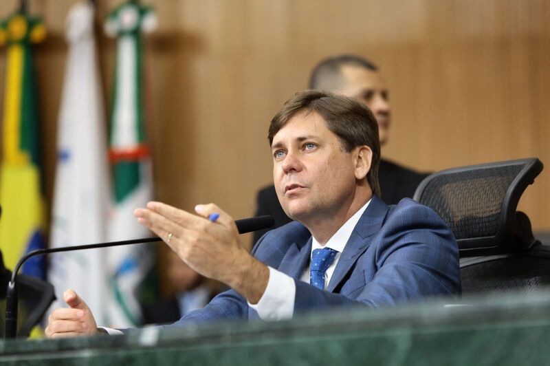 Sob gestão de Bruno Peixoto, Assembleia economiza quase R$ 300 mil em 3 meses