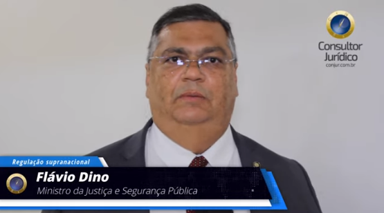 Ministro da Justiça Flávio Dino defende regulamentação supranacional sobre uso das redes sociais