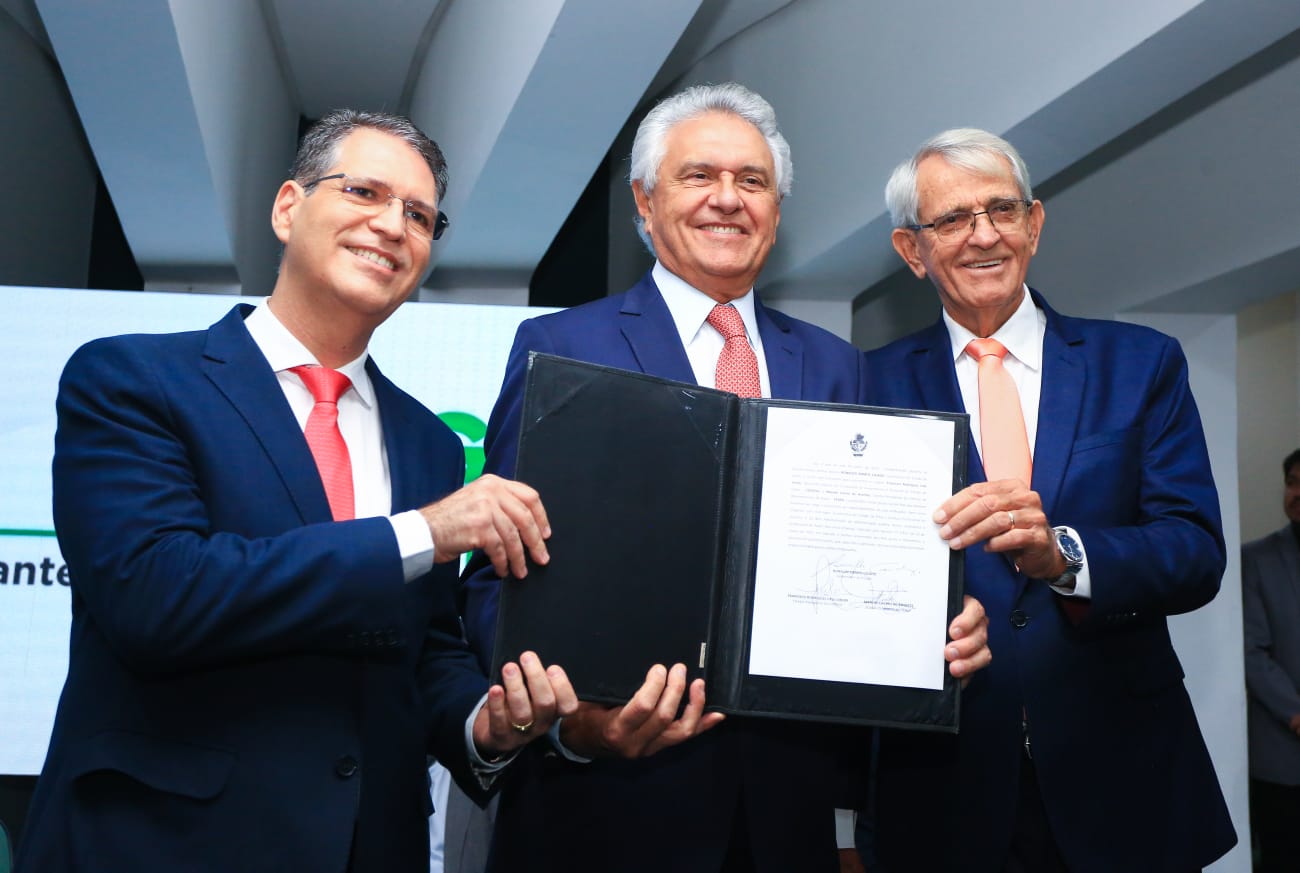 Governador Ronaldo Caiado faz novas trocas no primeiro escalão do governo