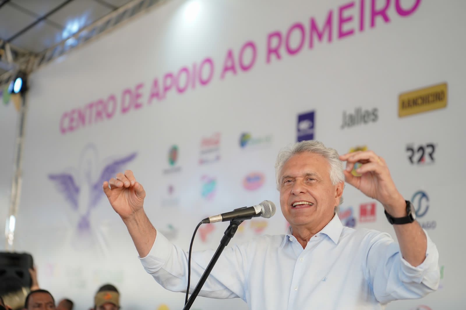 Caiado inaugura Centro de Apoio aos Romeiros em Trindade
