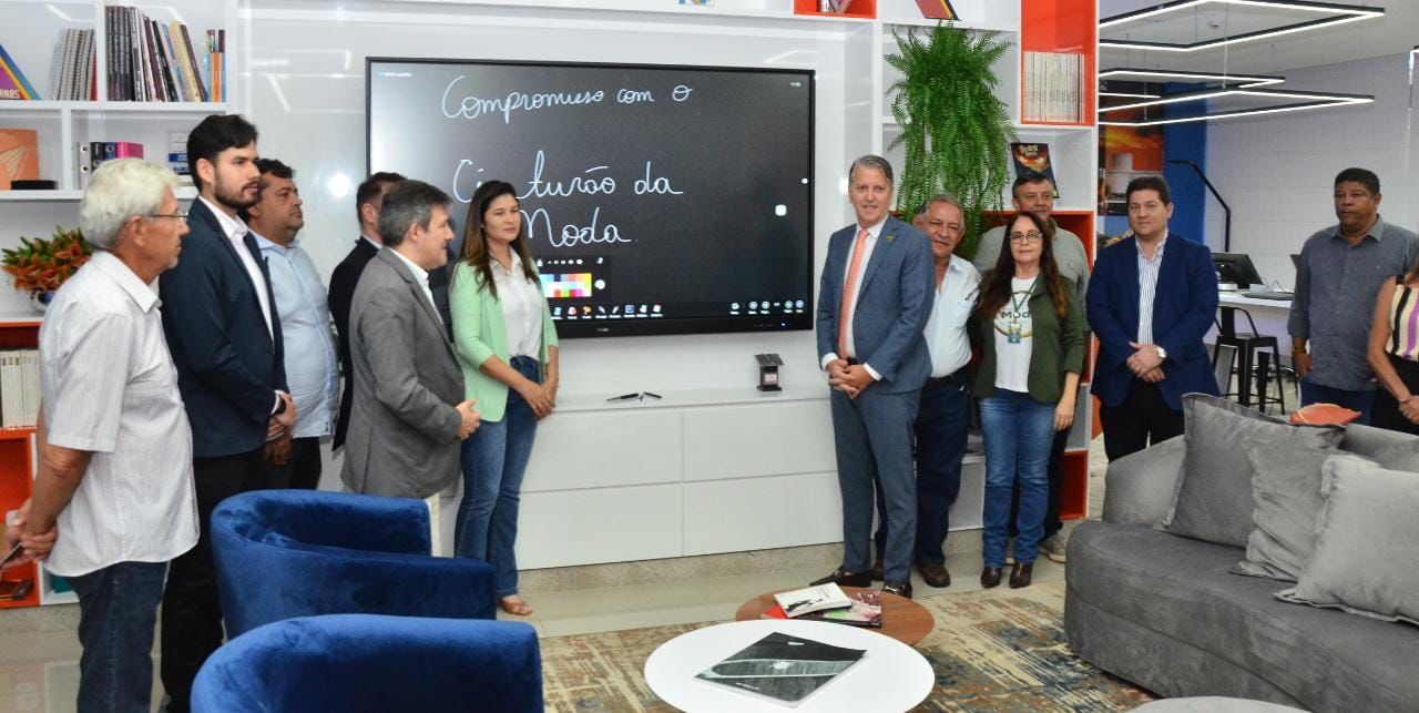 Governo de Goiás lança nova etapa de cursos profissionalizantes