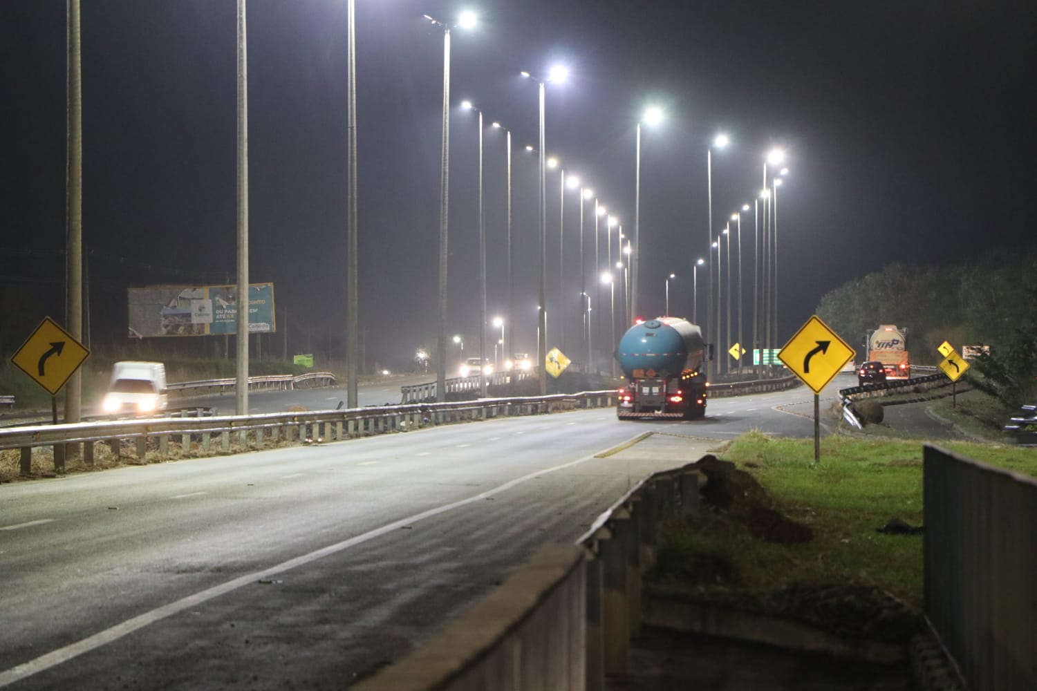 Senador Canedo investe mais de R$ 2 milhões na iluminação da GO 403