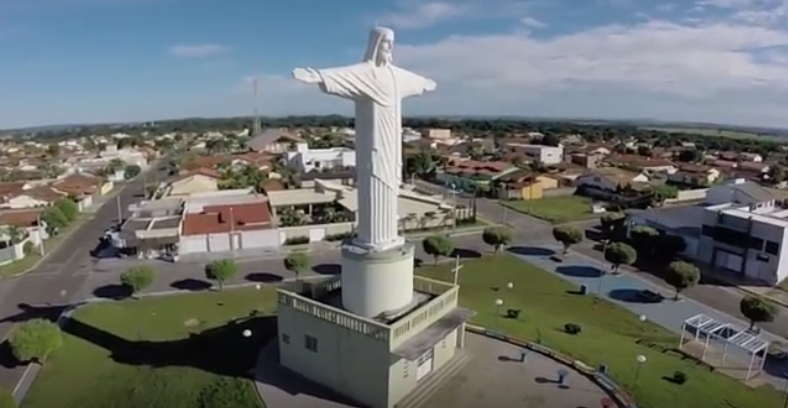 Evento com serviços e atrativos culturais fecha a Semana do Cooperativismo em Morrinhos