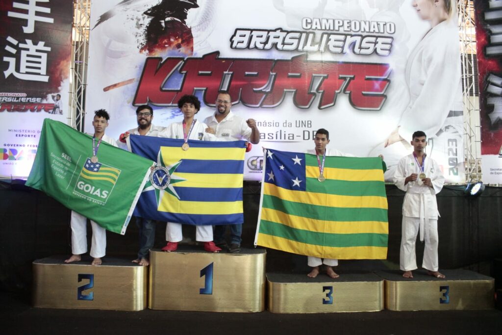 Equipe de karatê de Valparaíso de Goiás se mantém em primeiro lugar no ranking do campeonato brasiliense