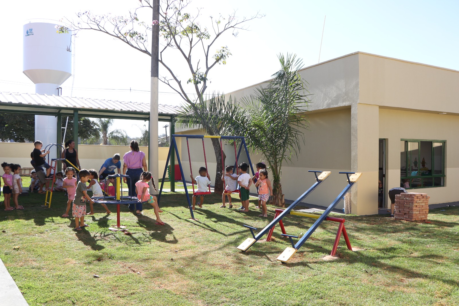 Prefeitura de Senador Canedo entrega reforma e ampliação do CMEI Teófilo Tavares