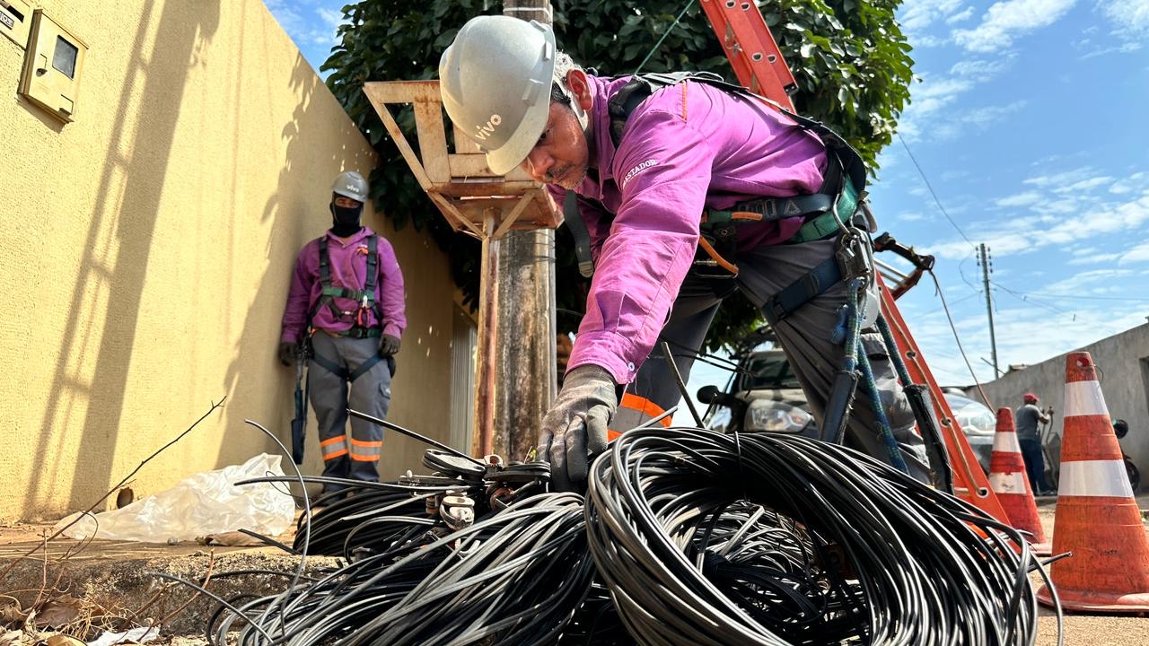 Programa da Prefeitura de Goiânia destina 5 mil toneladas de fios para cooperativas de reciclagem