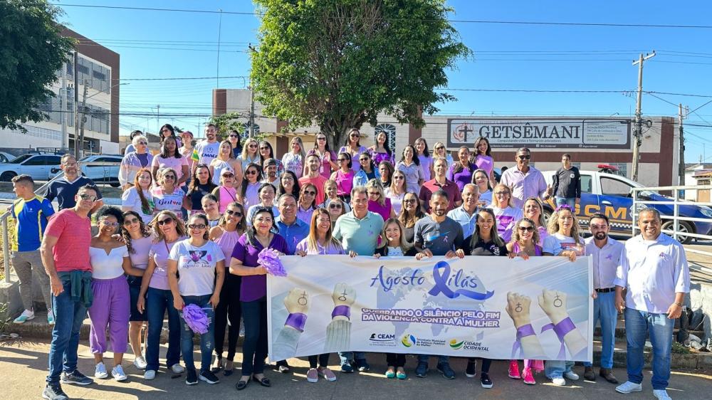 Caminhada de abertura da campanha de combate à violência contra a mulher em Cidade Ocidental