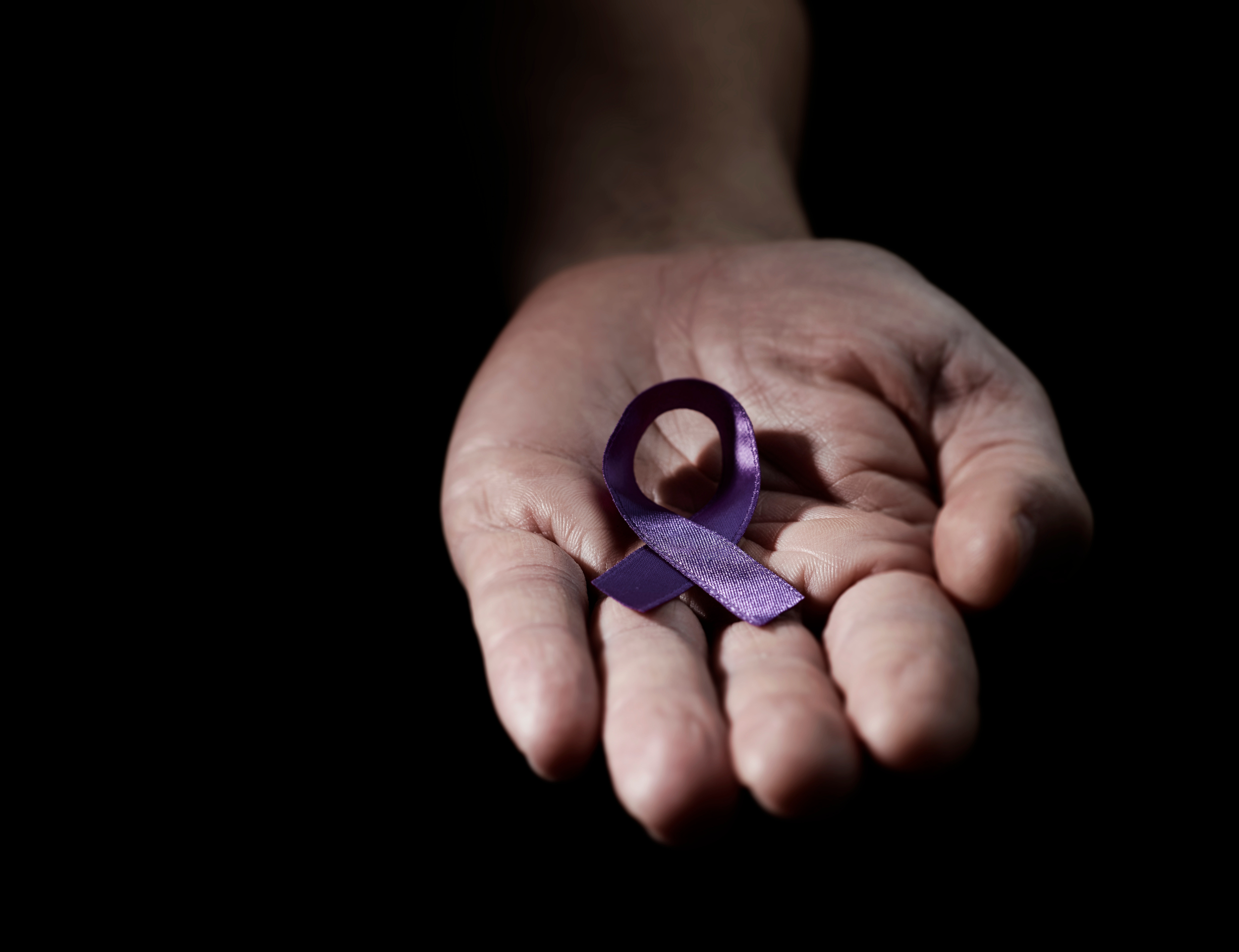 Coronel Adailton quer aperfeiçoar lei para notificar mulheres vítimas de agressão