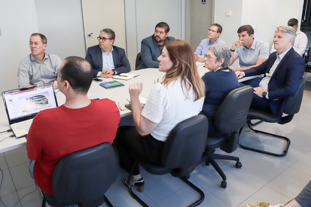 Governo discute critérios técnicos para instalação de indústrias em Goiás