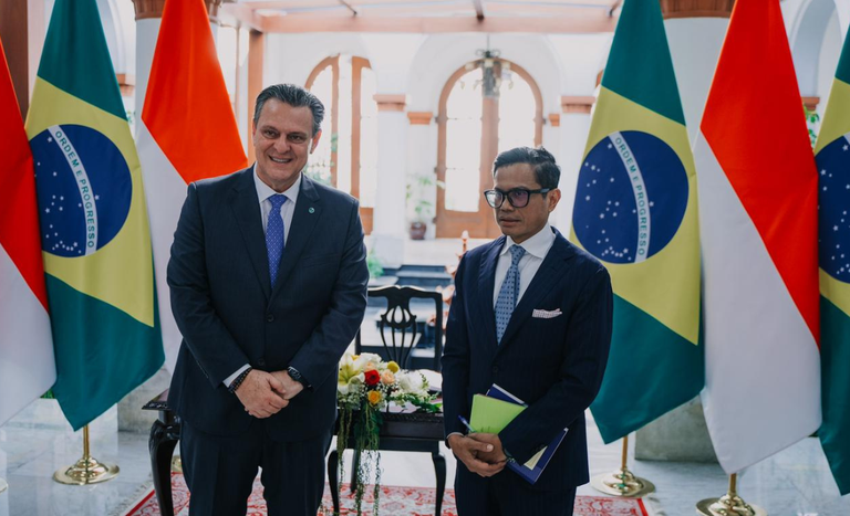 MAPA NO MUNDO  Na Indonésia, ministro Fávaro amplia áreas de cooperação agrícola entre os países