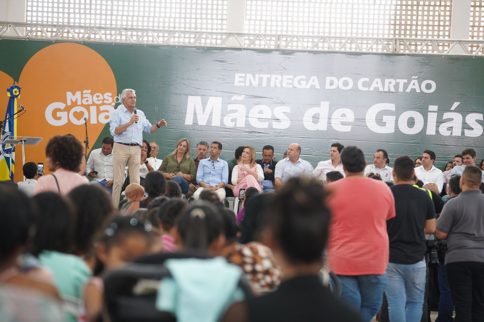 Governador Ronaldo Caiado inaugura Escola do Futuro em Valparaíso de Goiás
