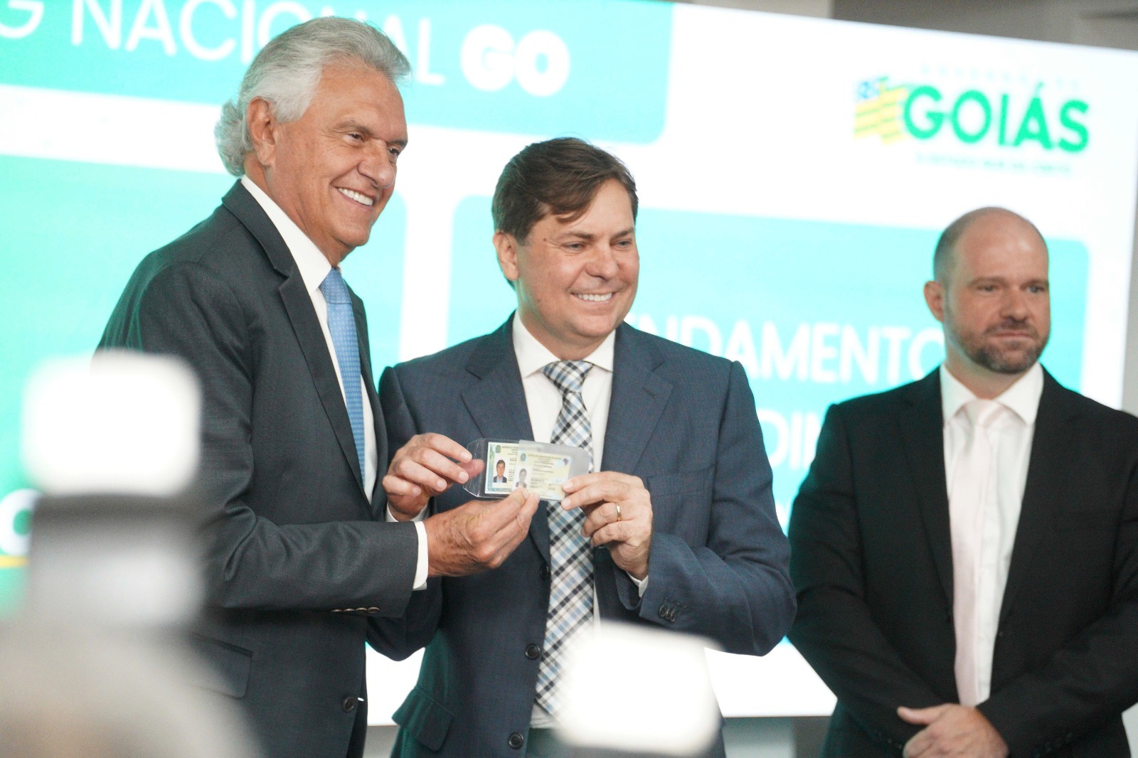 Goiás assume vanguarda com 100% de emissão do RG Nacional, destaca Caiado