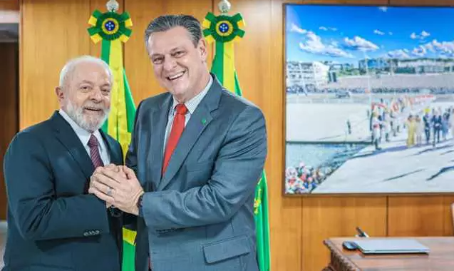 Delegação do Mapa embarca para Indonésia e Índia com o ministro Fávaro, nesta sexta (27)