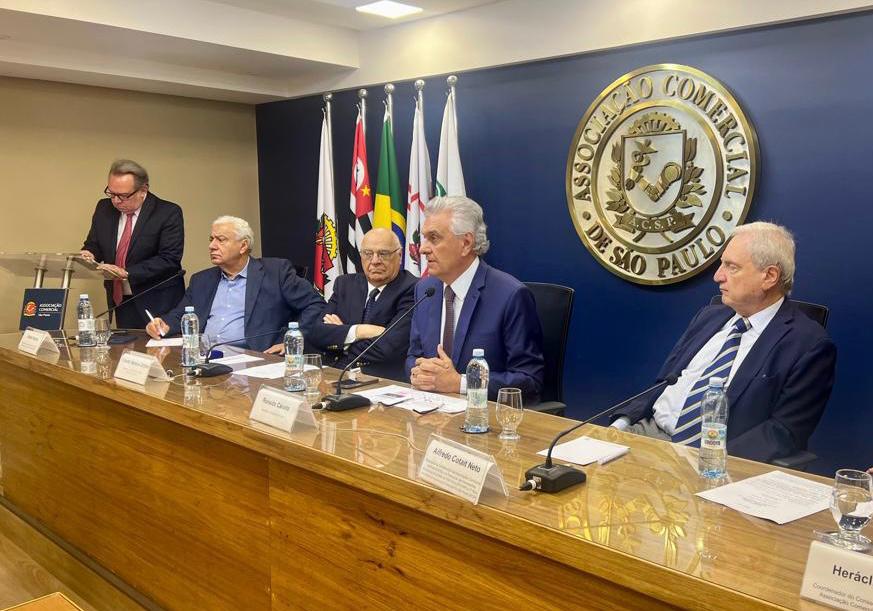 SEGURANÇA: Em São Paulo, Caiado defende investimentos e maior controle de presídios