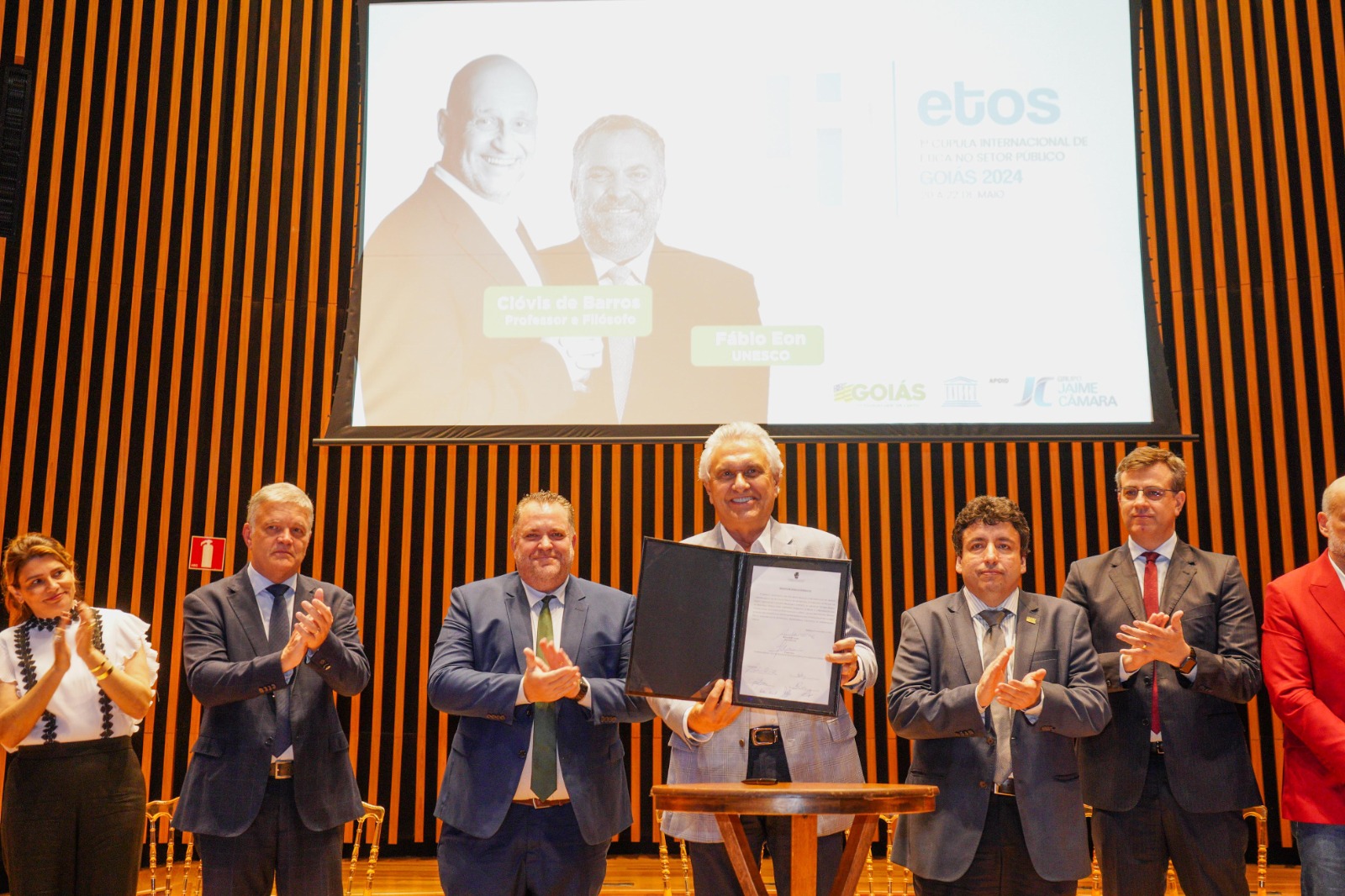 “A esperteza não pode tomar lugar da ética”, pontua Caiado em pré-lançamento de evento internacional em Goiânia
