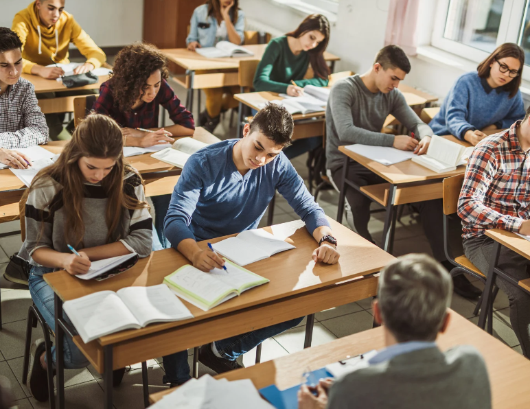 Ensino médio pode passar por nova reforma em 2024