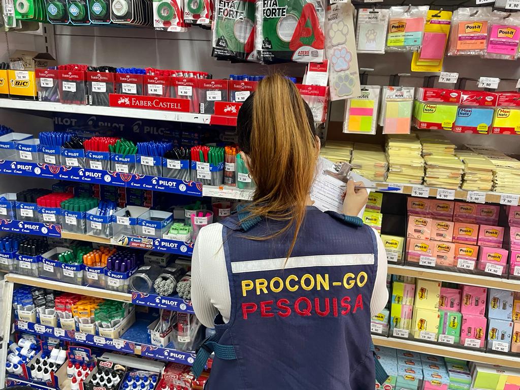 Material escolar: Procon Goiás aponta variação superior a 500%