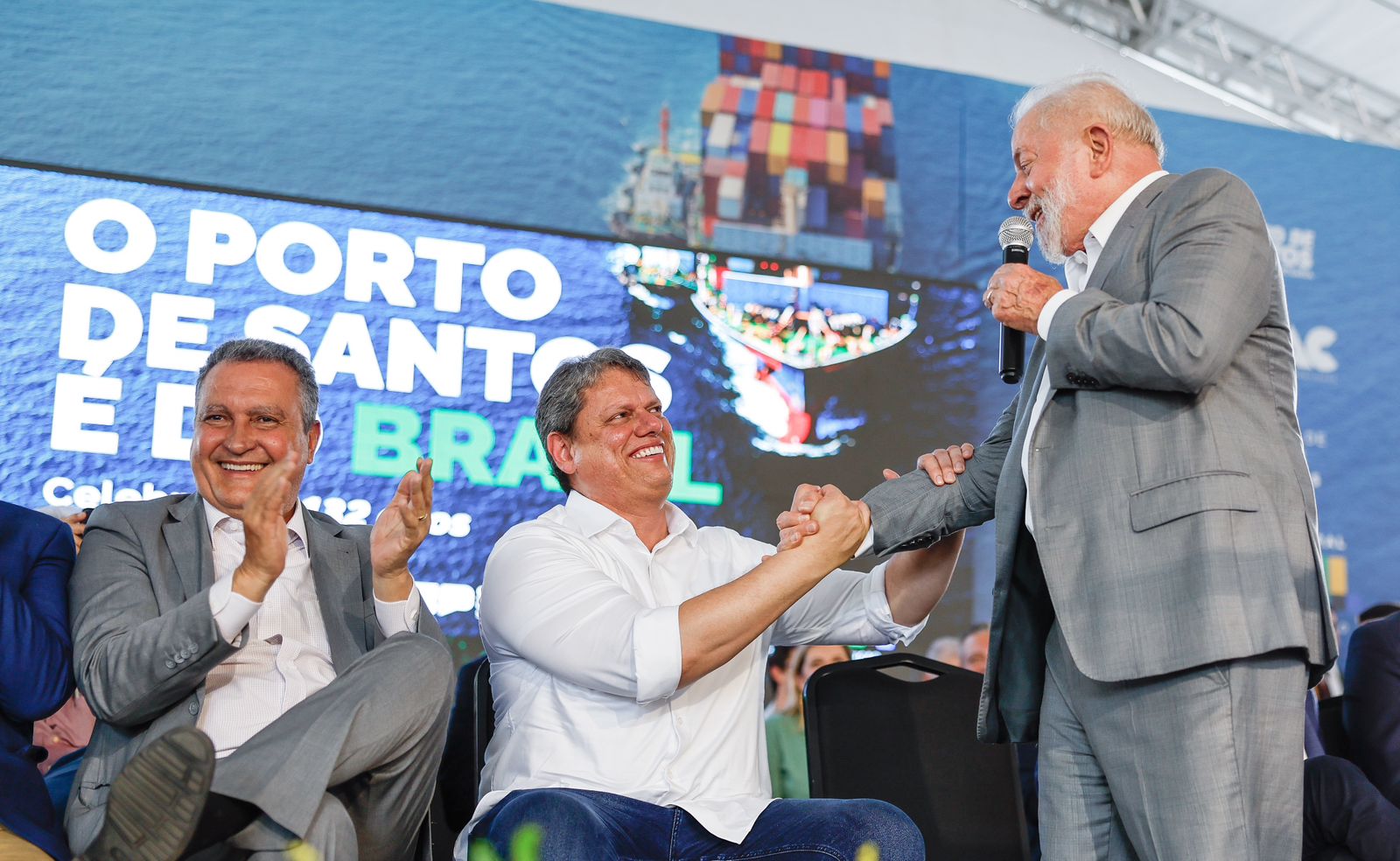 Lula anuncia novos institutos federais e R$ 1,3 bi para Rodoanel em SP