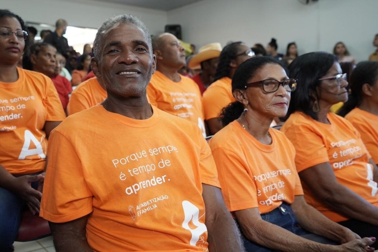 Programa Alfabetização e Família oferece vagas para jovens e adultos