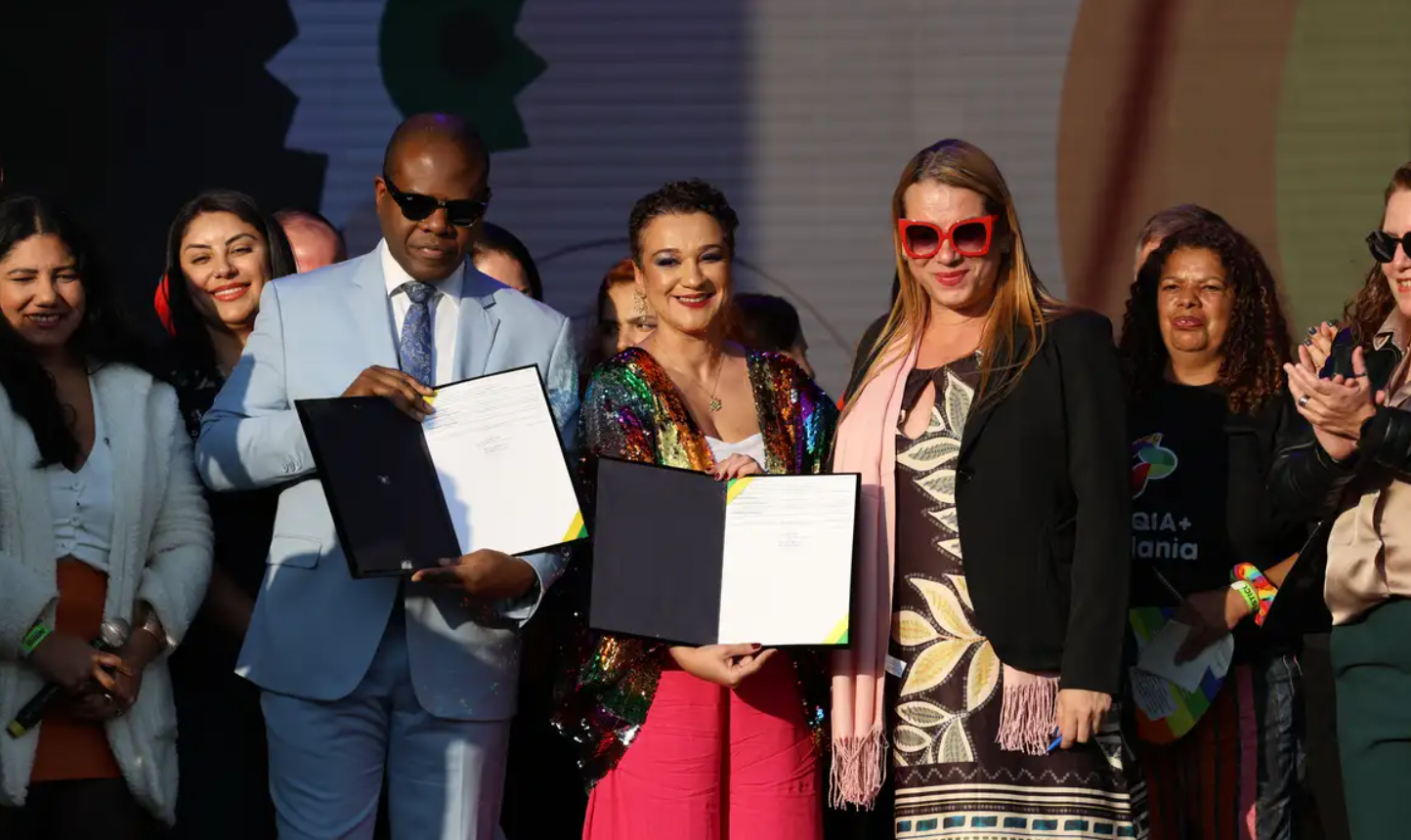 Em feira da diversidade, ministro diz que quer país sem “medo de amar"