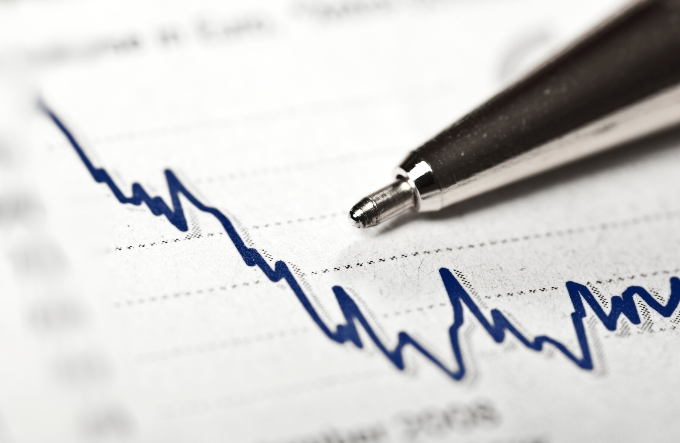 Setor de serviços avança 0,4% em março e recupera queda de fevereiro