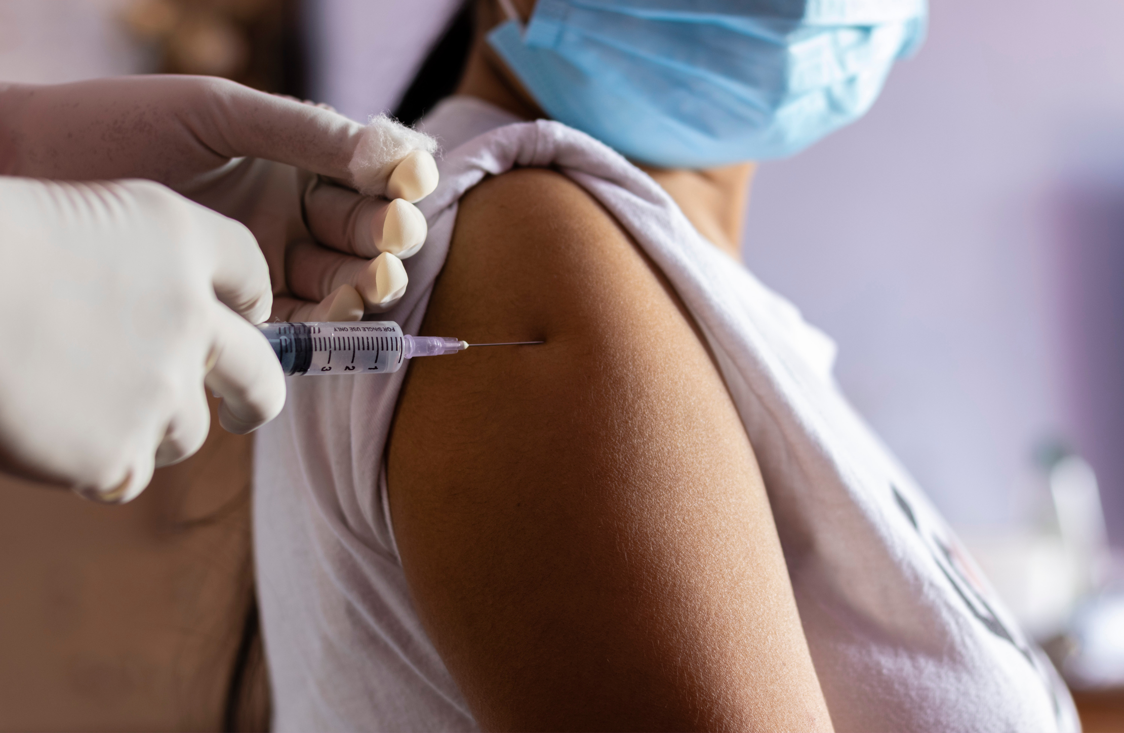 Saúde orienta sobre vacinação contra gripe e covid-19