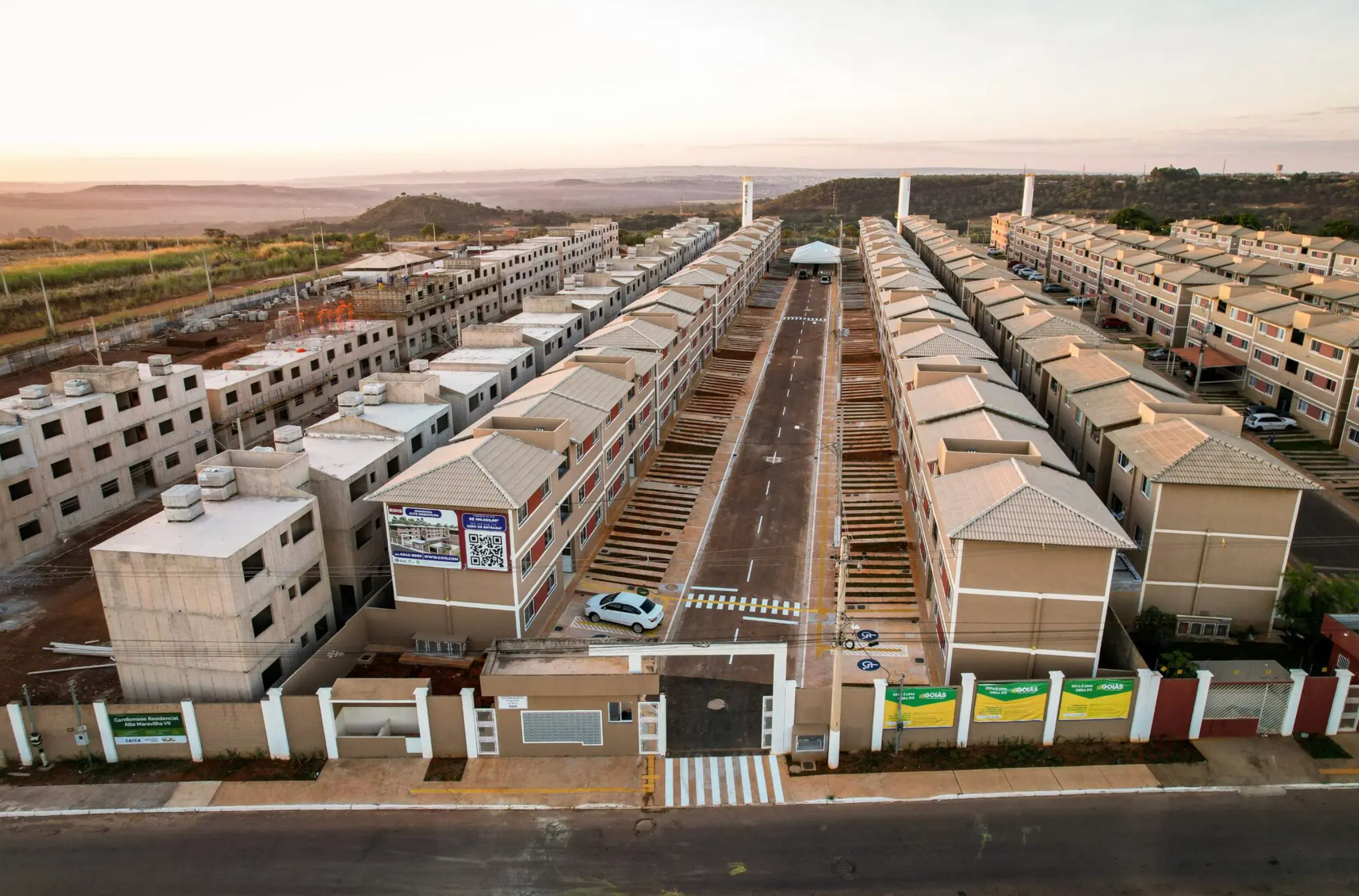 Governo entrega 571 moradias em Luziânia e Valparaíso de Goiás