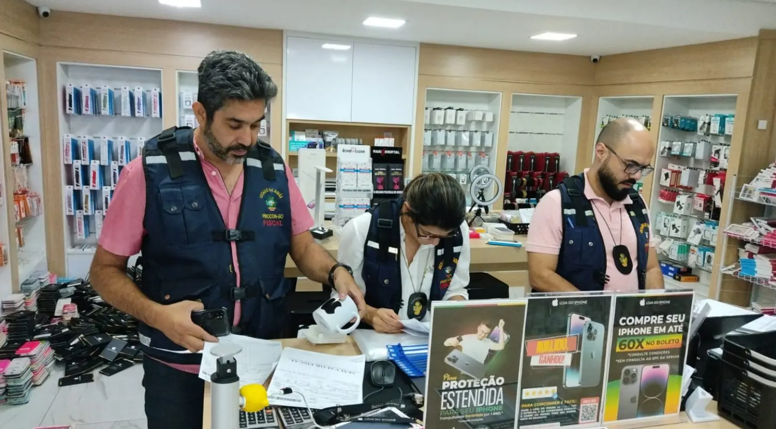 Procon apreende mais de R$ 90 mil em produtos na capital