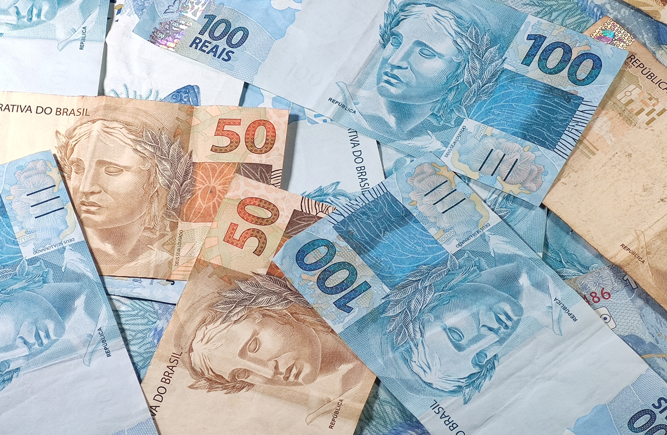 Percentual de famílias endividadas no Brasil atinge 78,8% em maio