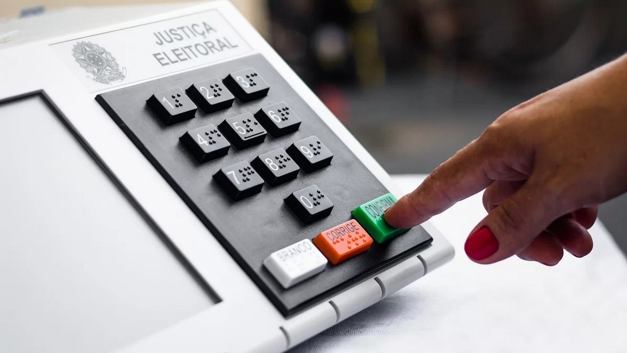 Justiça Eleitoral abre prazo para transferência temporária de local de votação