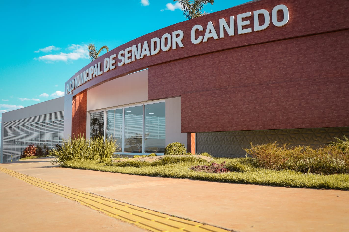 Senador Canedo: 42,1% rejeitam votar em candidato apoiado por Vanderlan Cardoso