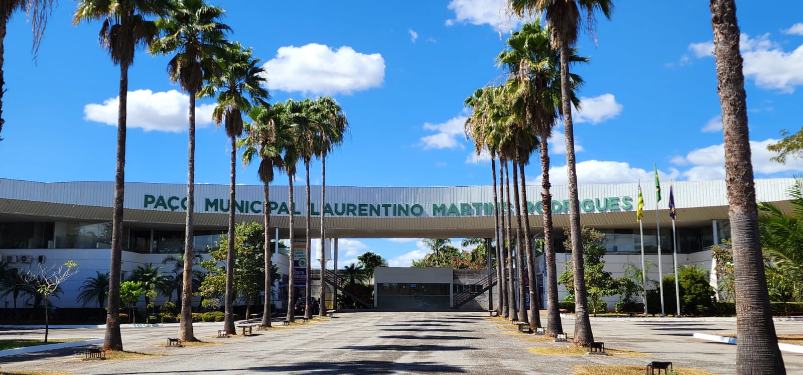 Leozão lidera espontânea e Renato lidera a estimulada, diz IGAPE